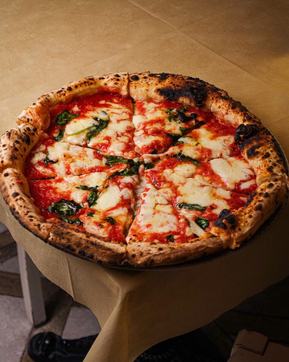 Pizzeria con servizio di consegna a domicilio Napoli